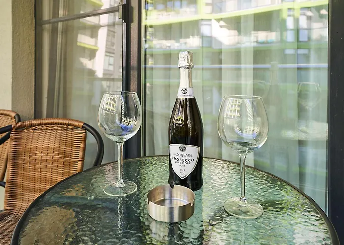 Bianca 3 By Alz 아파트호텔