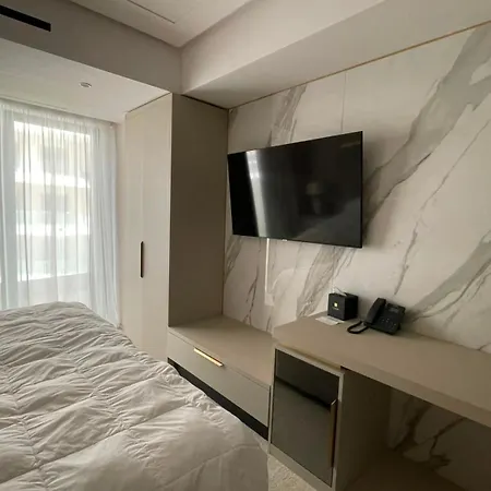 Nordis 22 Deluxe Mamaia Nord מלון דירות Năvodari